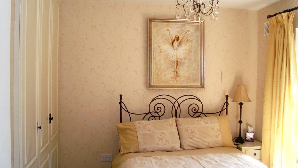 모힐 Lough Rynn Self Catering 빌라 외부 사진