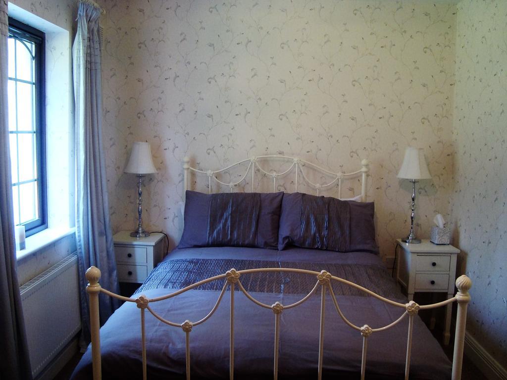 모힐 Lough Rynn Self Catering 빌라 외부 사진